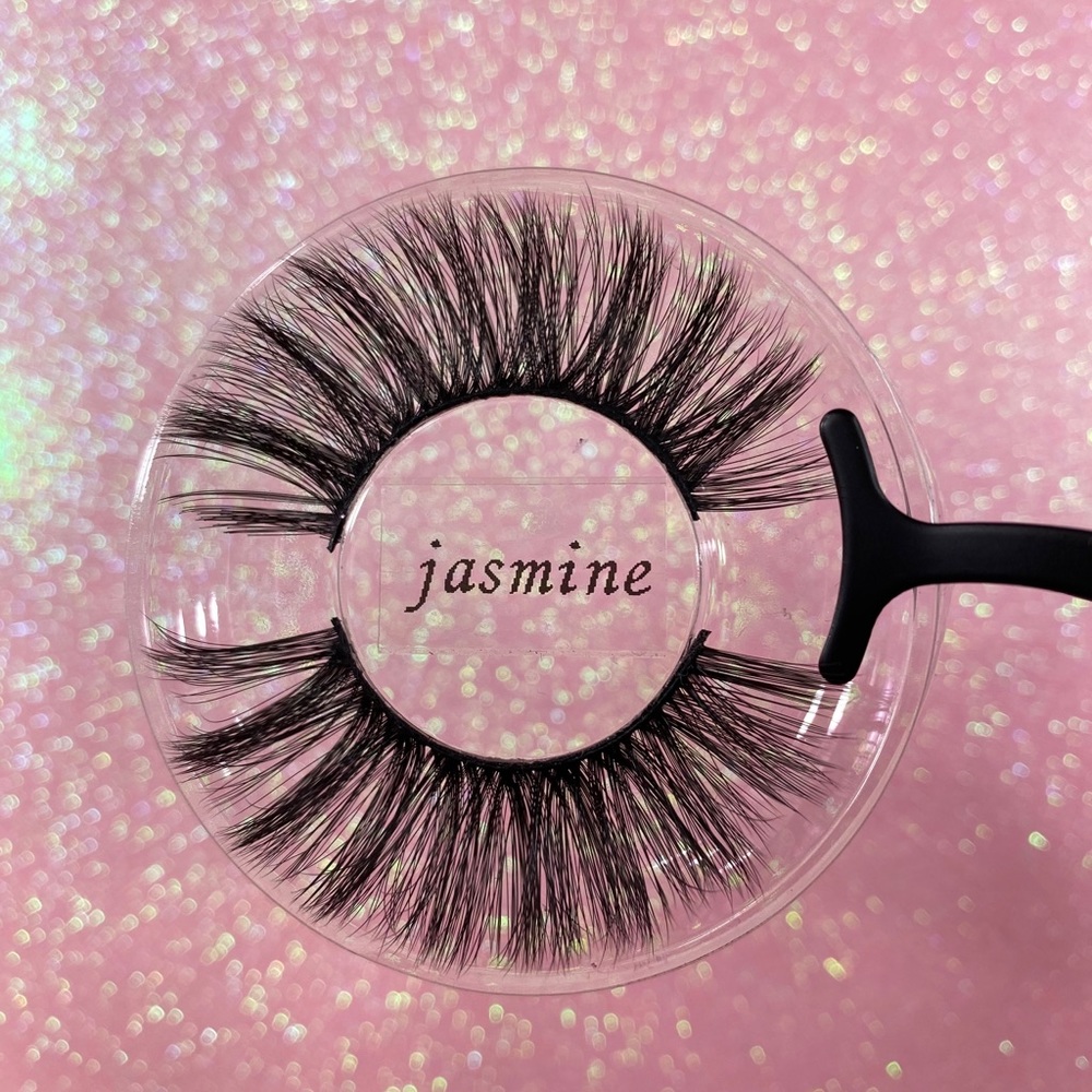 JASMINE lashes